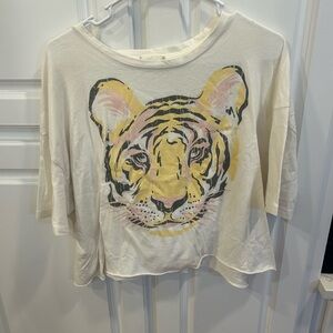 Tiger Graphic Women’s L Cropped altar’d state  Tee
